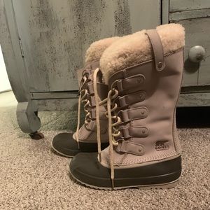 Brand new winter boots NWT